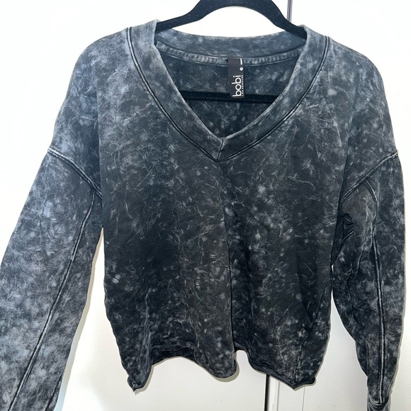 Bobi Crewneck. NEVER WORN. - Picture 2 of 3